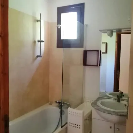 Apartment A Proximite D'ax Les Thermes *