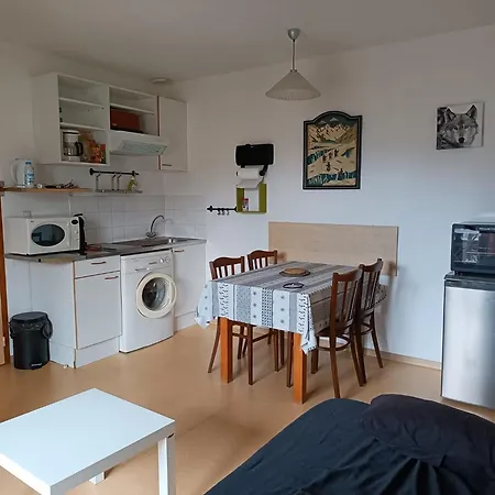 Appartement T2 Avec Balcon A Proximite D'Ax Les Thermes *